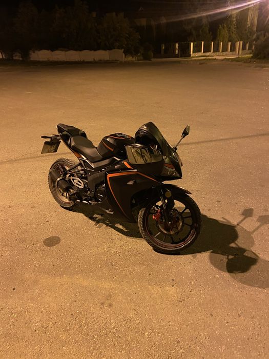 Продам спортбайк Viper R1 250cc (2021) состояние идеальное.