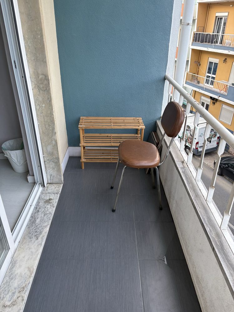 Atenção Ao anúncio Quarto na Cova da Piedade