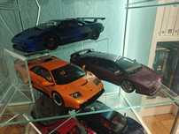 Modele 1:18 Ferrari F40 i Lamborghini Diablo – GT Spirit, AUTOart