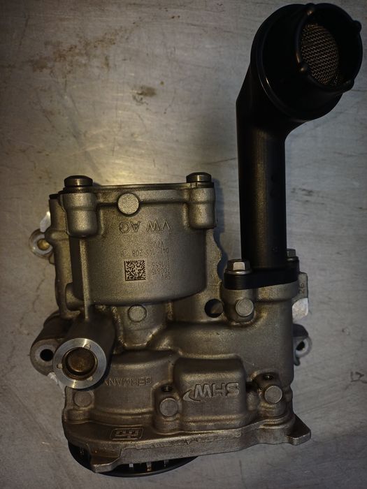 Продам масляний насос  з шкоди А 7 20015р