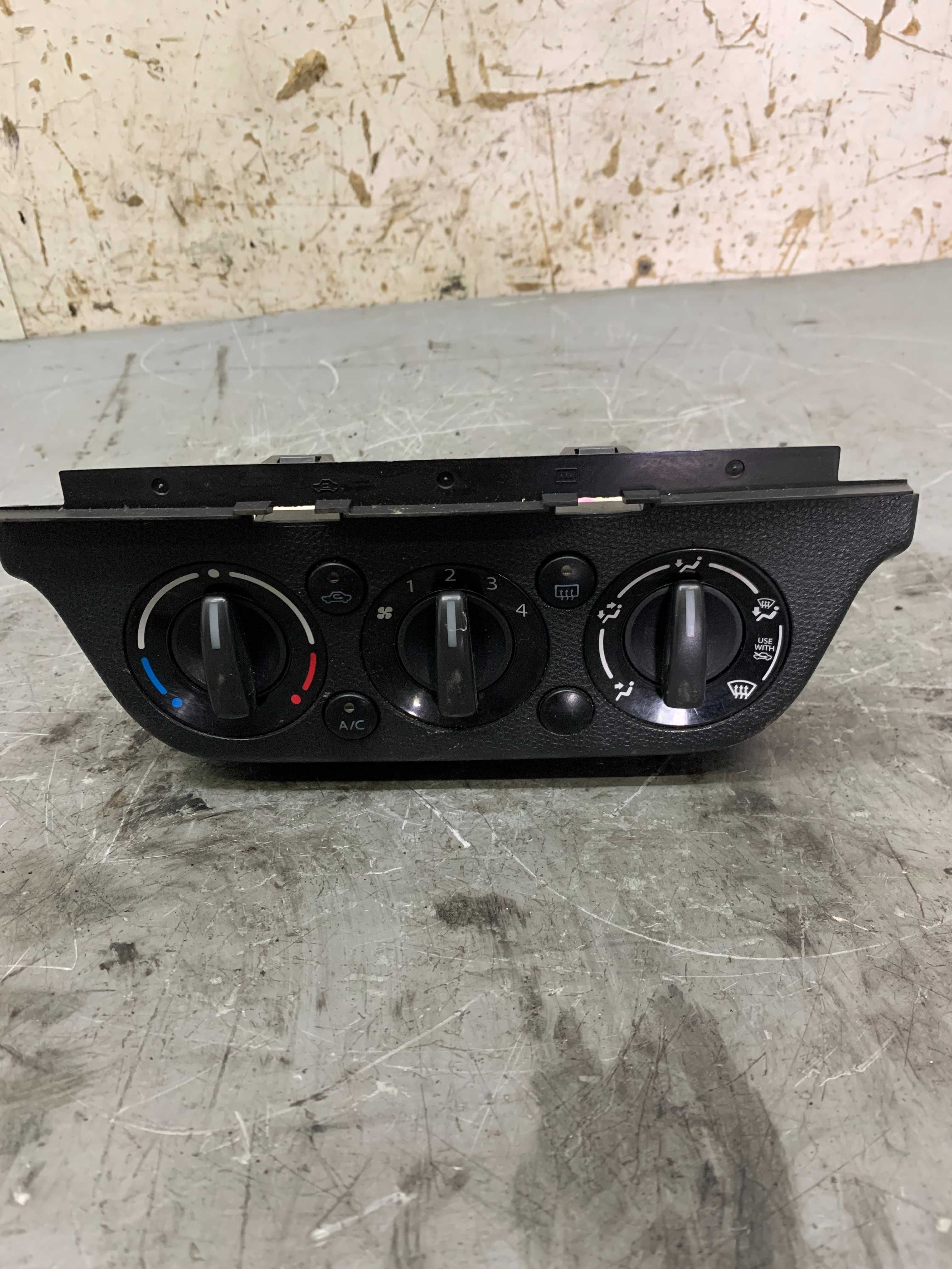 Suzuki Swift MK6 Panel Nawiewu