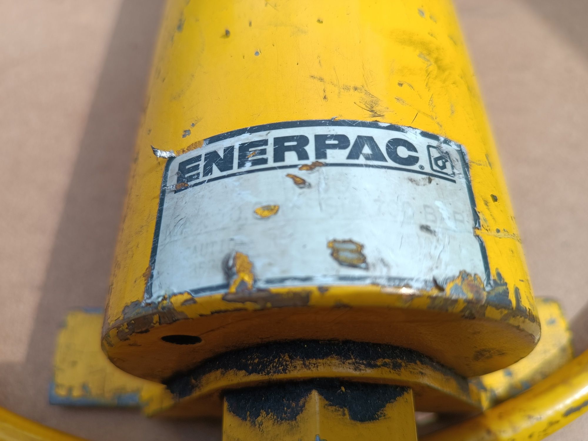 Pompa manualna hydrauliczna Typ-P80 o ciśnieniu max 700bar enerpac