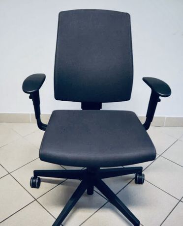 OKAZJA. Luksusowe, komfortowe, stylowe krzesło biurowe - PROFIM RAYA