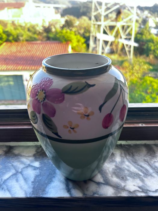 Jarra floral - peça de decoração