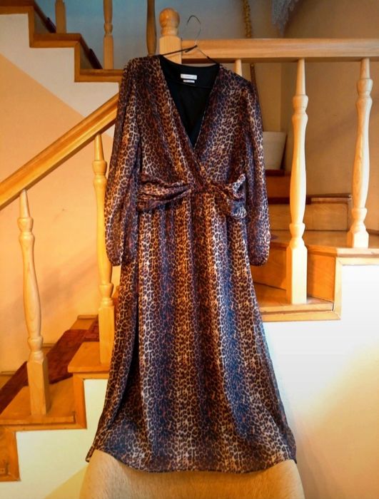 Elegancka długa sukienka w panterkę, XXL/44-do XXXL/46, Reserved