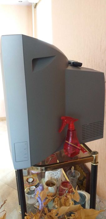 Плоский Телевизор PHILIPS, 32", 100Hz. Рабочий