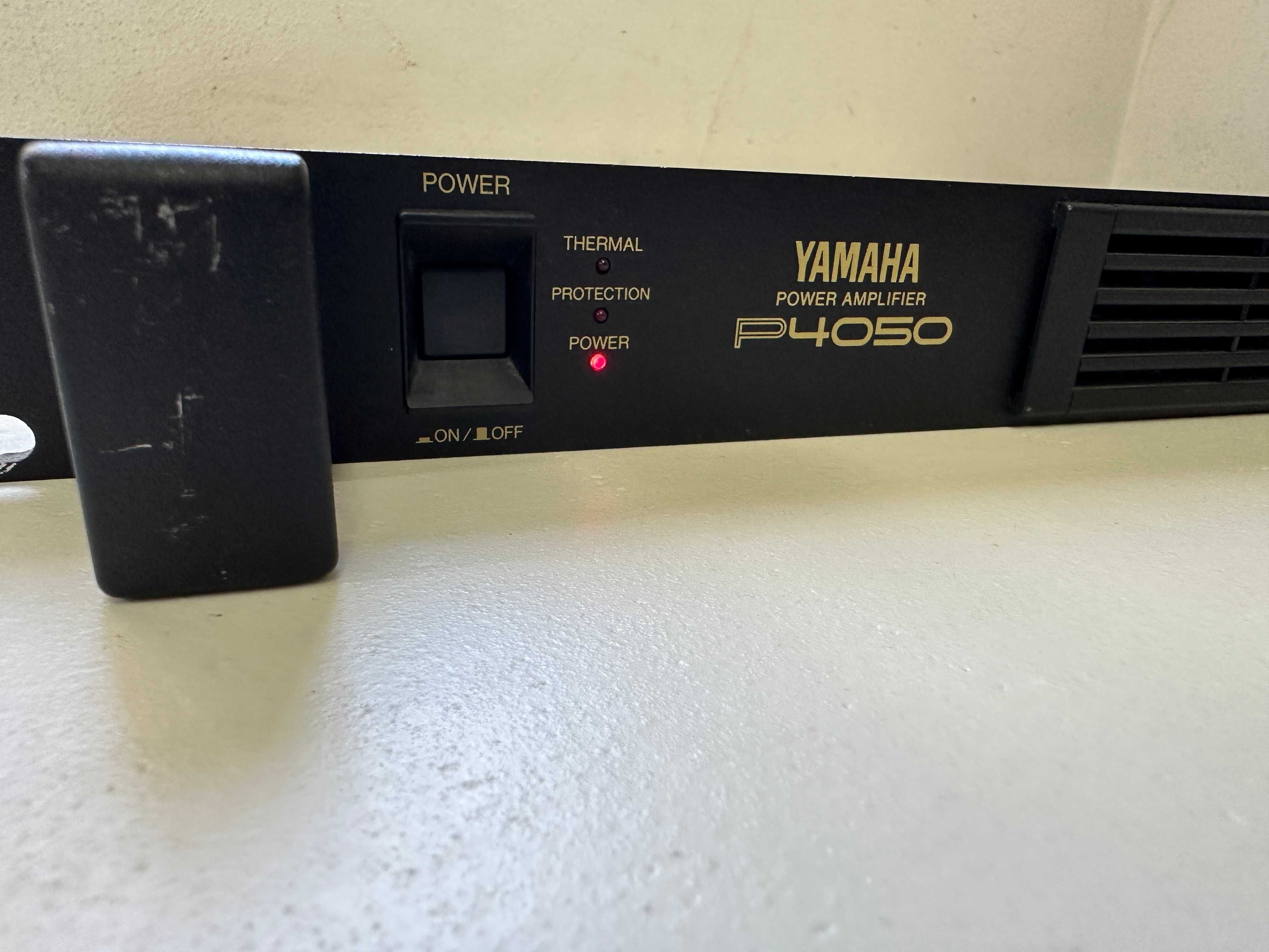 Yamaha     P4050
