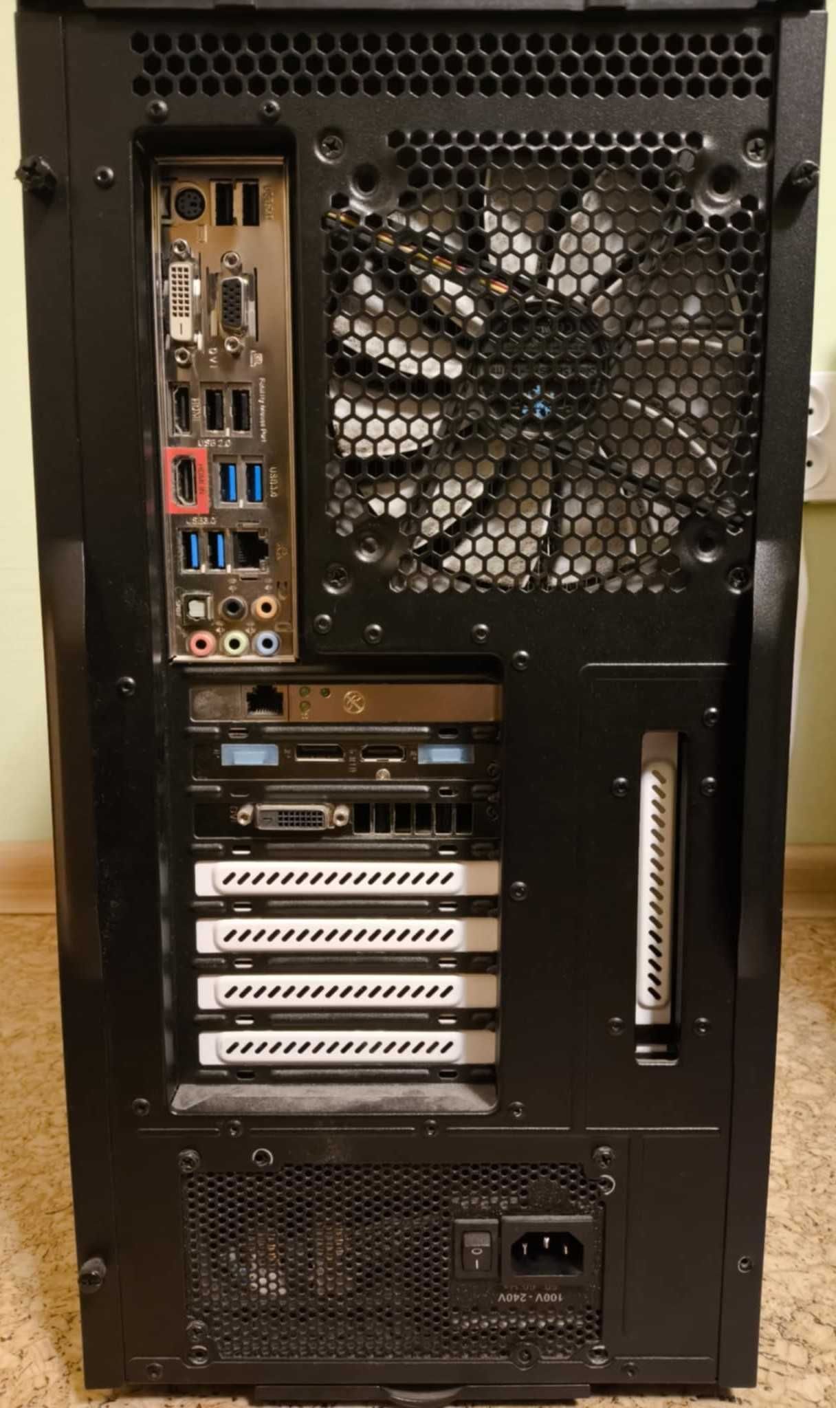 Komputer stacjonarny i5-4670K/R9 390/8GB RAM/ SSD 500GB/EVGA 650W