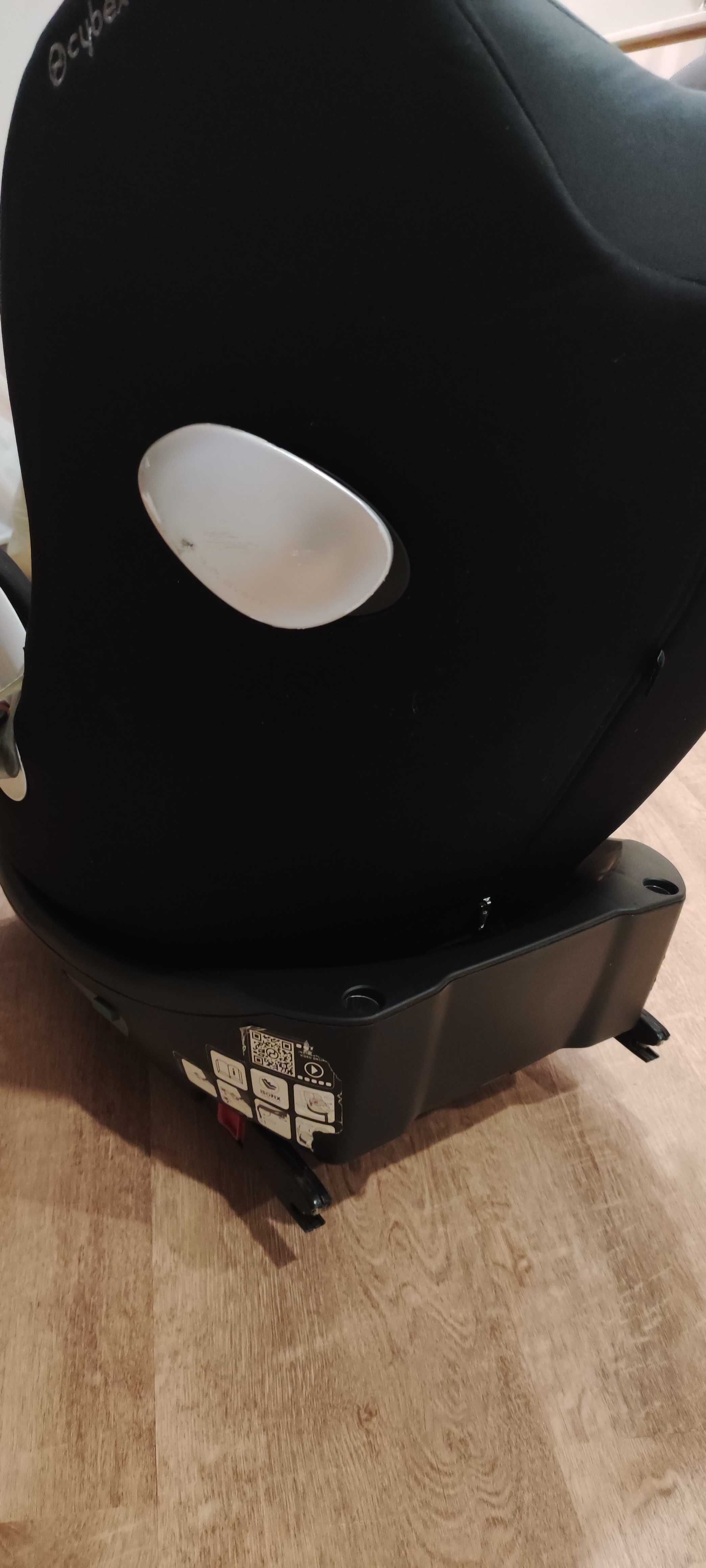 Cadeira auto Cybex com base Isofix
