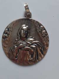 Medalha de prata de Nossa Senhora