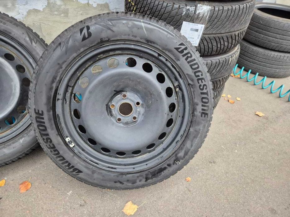 Комплект Зима Audi Q4 Q5 E-Tron VW ID4 ID5 235/55R19 Bridgestone LM005