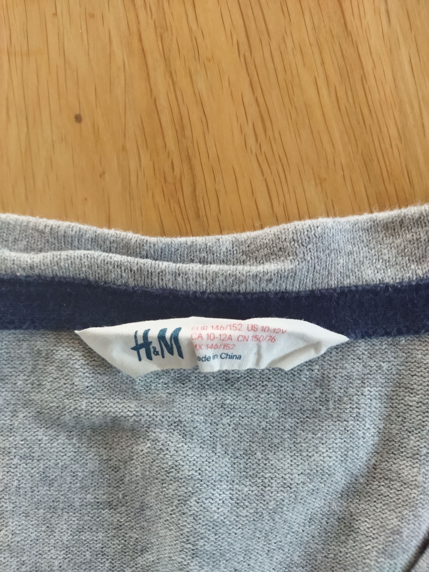 Sweterek H&M dla dziewczynki