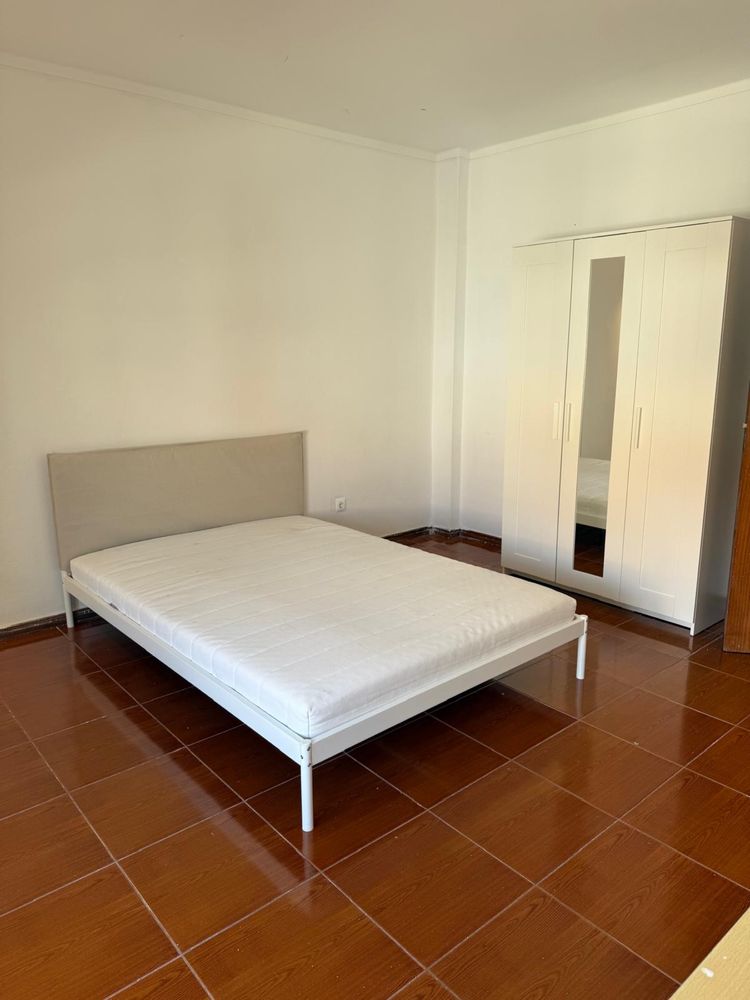 Quarto Casal (arrendamento mensal)