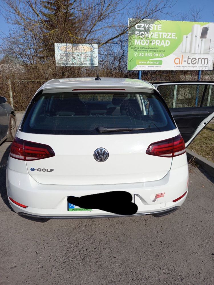 Продажа електромашины E-GOLF Volkswagen, 2017 год, пробег 75682