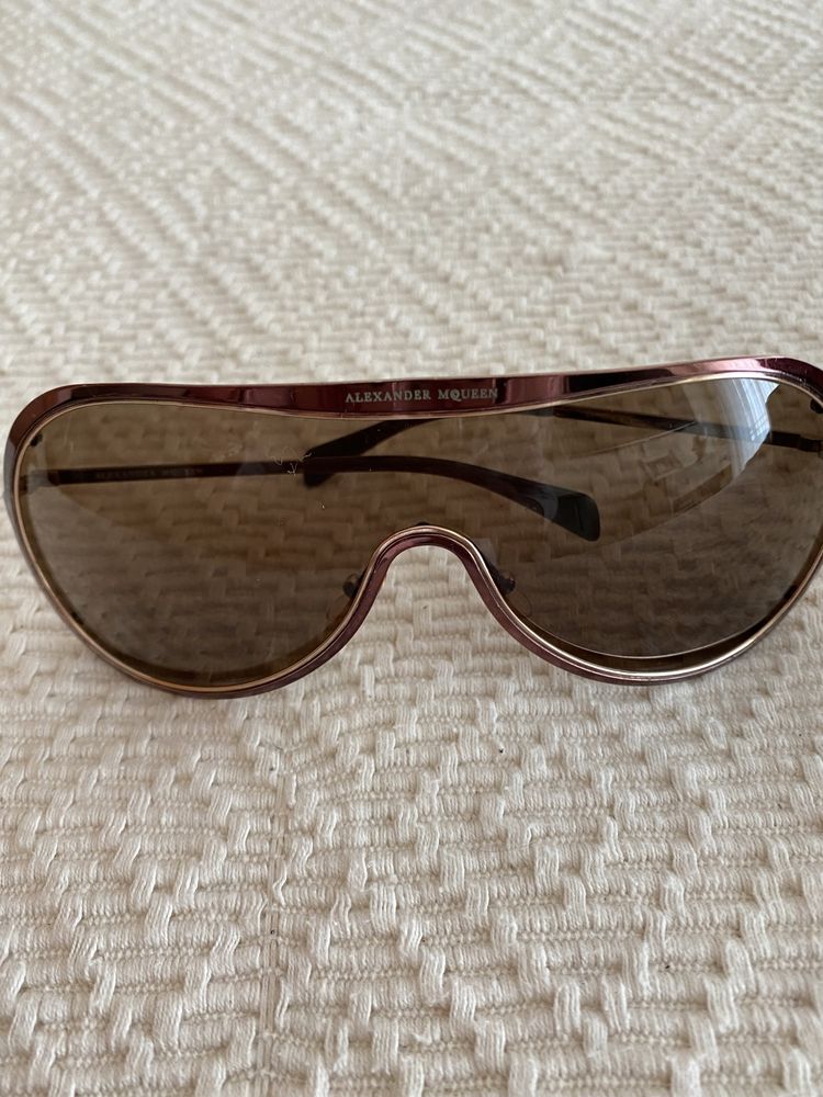 Vendo Óculos de Sol Alexander McQueen castanhos