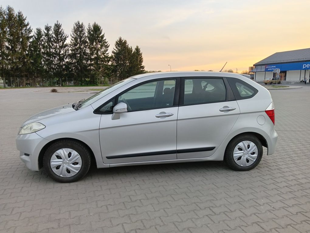 Sprzedam Honda 1.7 FRV