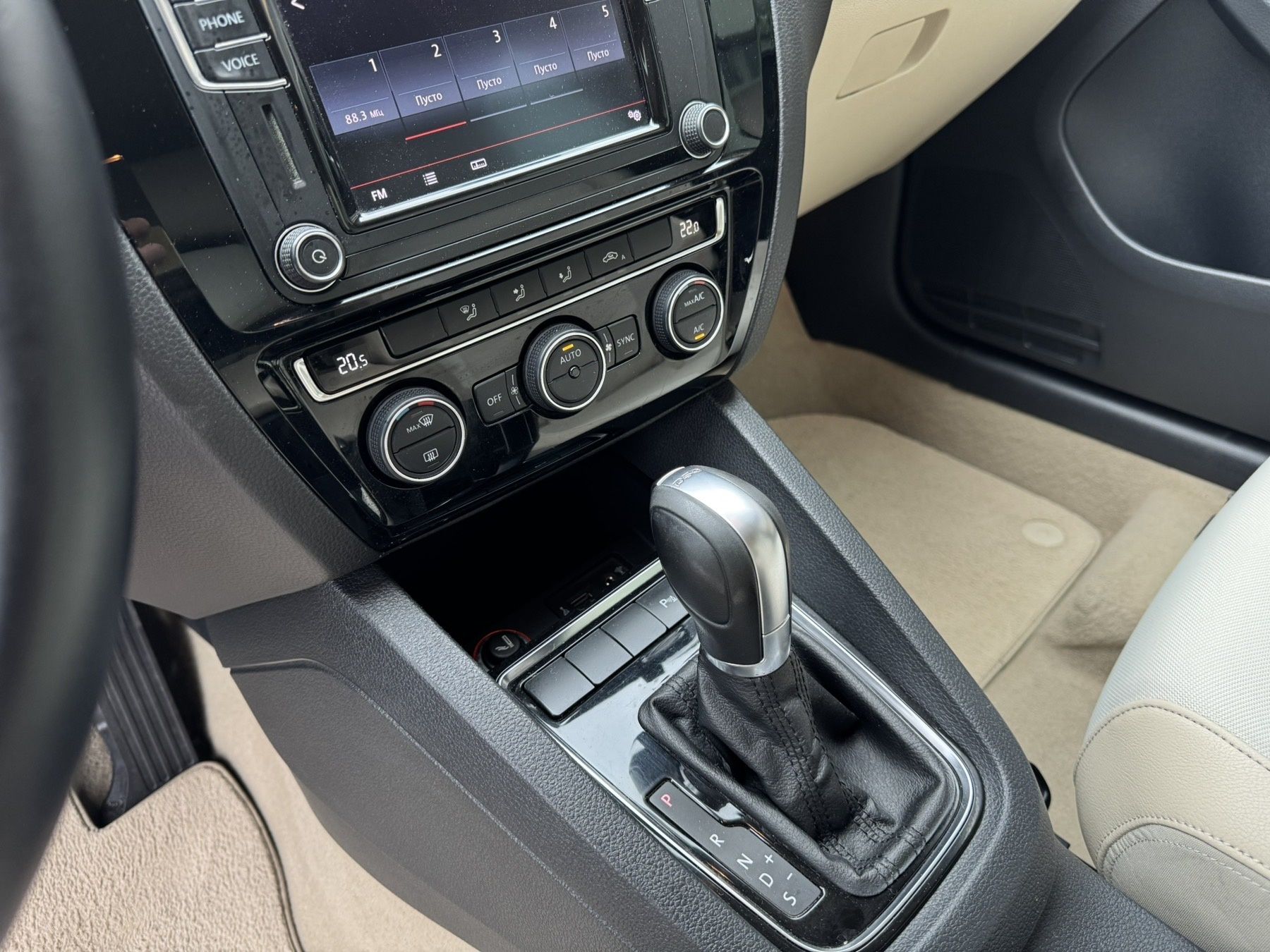 Volkswagen Jetta 2016 1.6 Diesel Automat