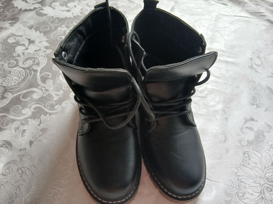 Черевики ( ботінки ) жіночі Lilley 
Нові