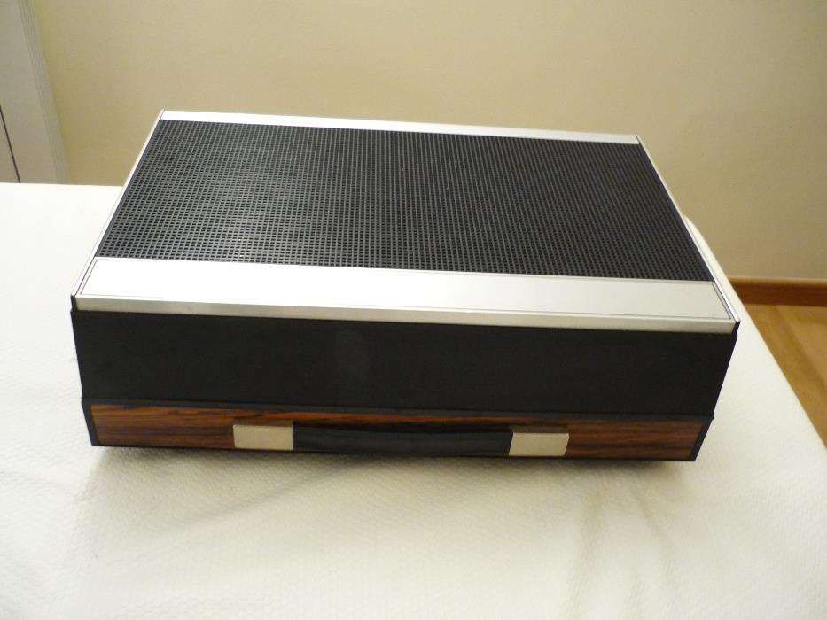 Vendo gira discos Philips model 504 como novo