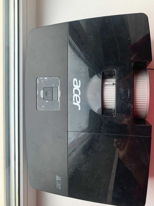 Продам проектор Acer