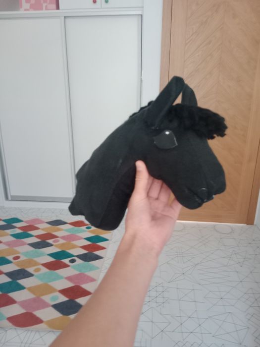 Hobby horse czarny (OPIS)