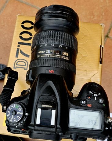 Lustrzanka Nikon 7100,Obiektyw Nikon Nikkor 18-200mm,torba,statyw,inne