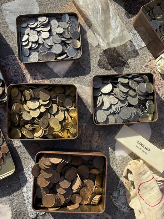 Moedas antigas vendo