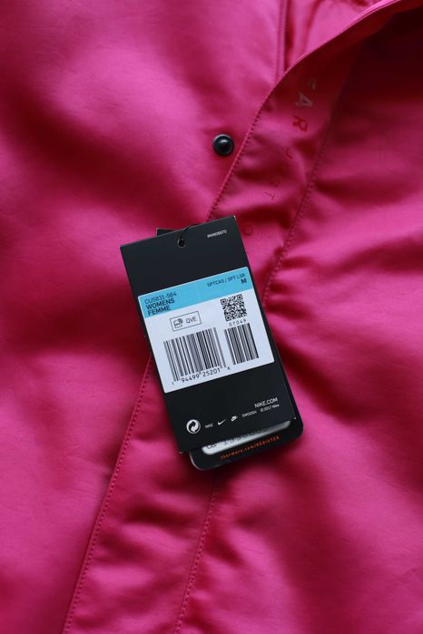 Жіноча куртка Nike