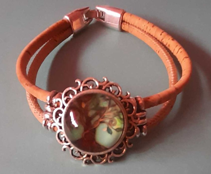 Pulseiras multicoloridas