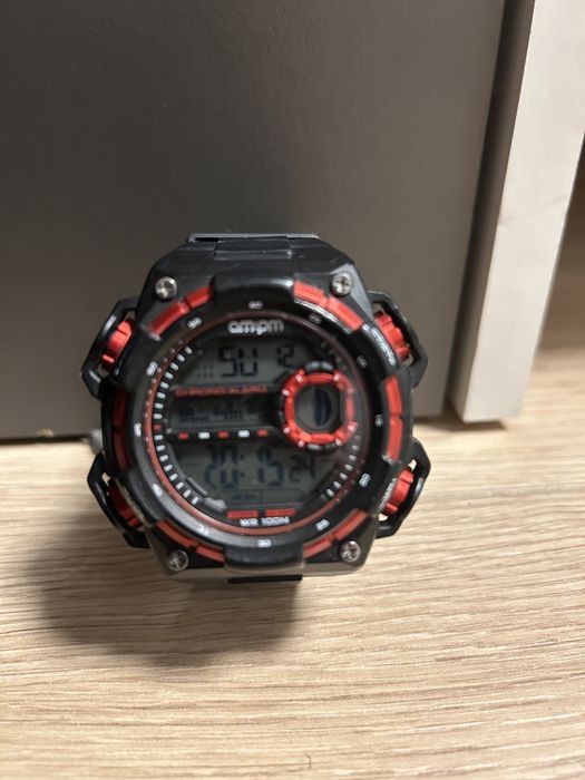 Zegarek czarno czerwony