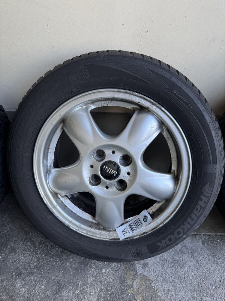 Jante 15” mini r56 4x100 com pneus impecaveis