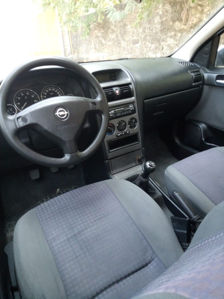 Opel astra 1.4 gasolina de 2003 com Ar condicionado