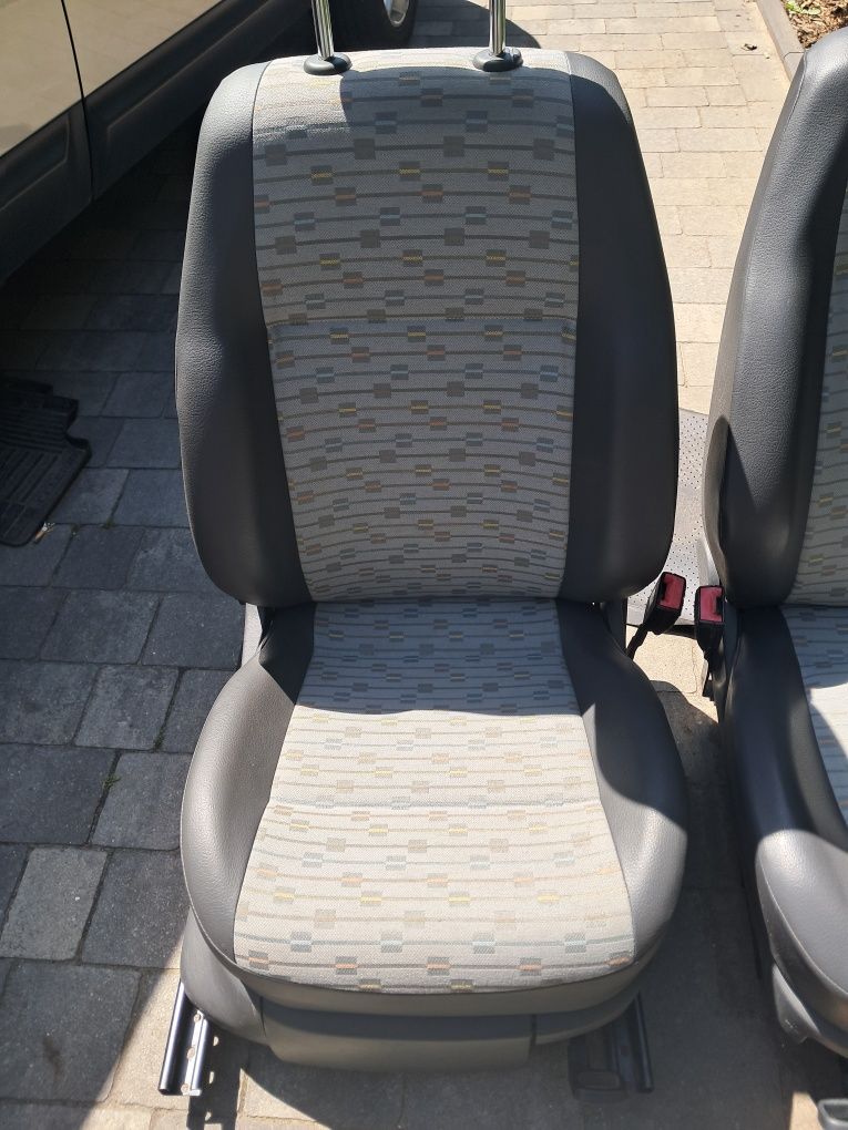 Fotel Fotele Vw Caddy 3 przednie przod