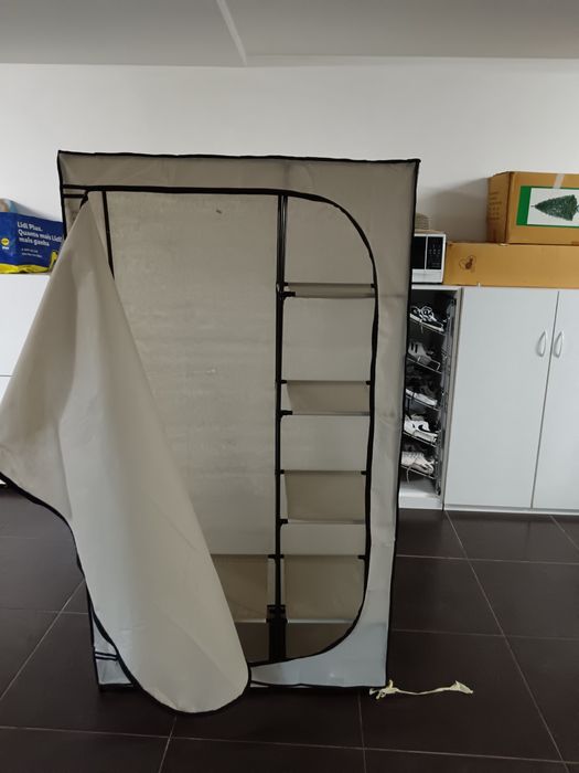 Roupeiro de Tecido