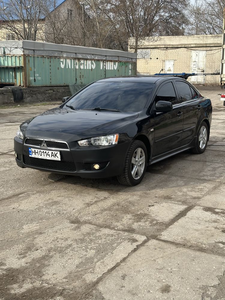Mitsubishi lancer10
