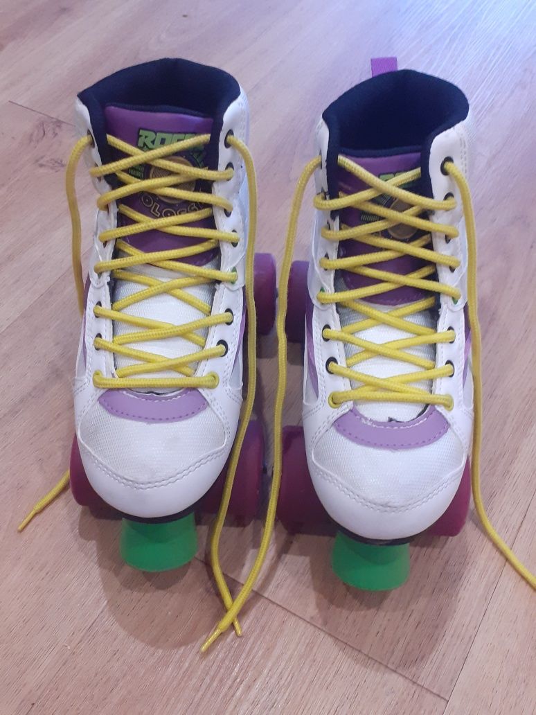 Patins infantis tamanho 35