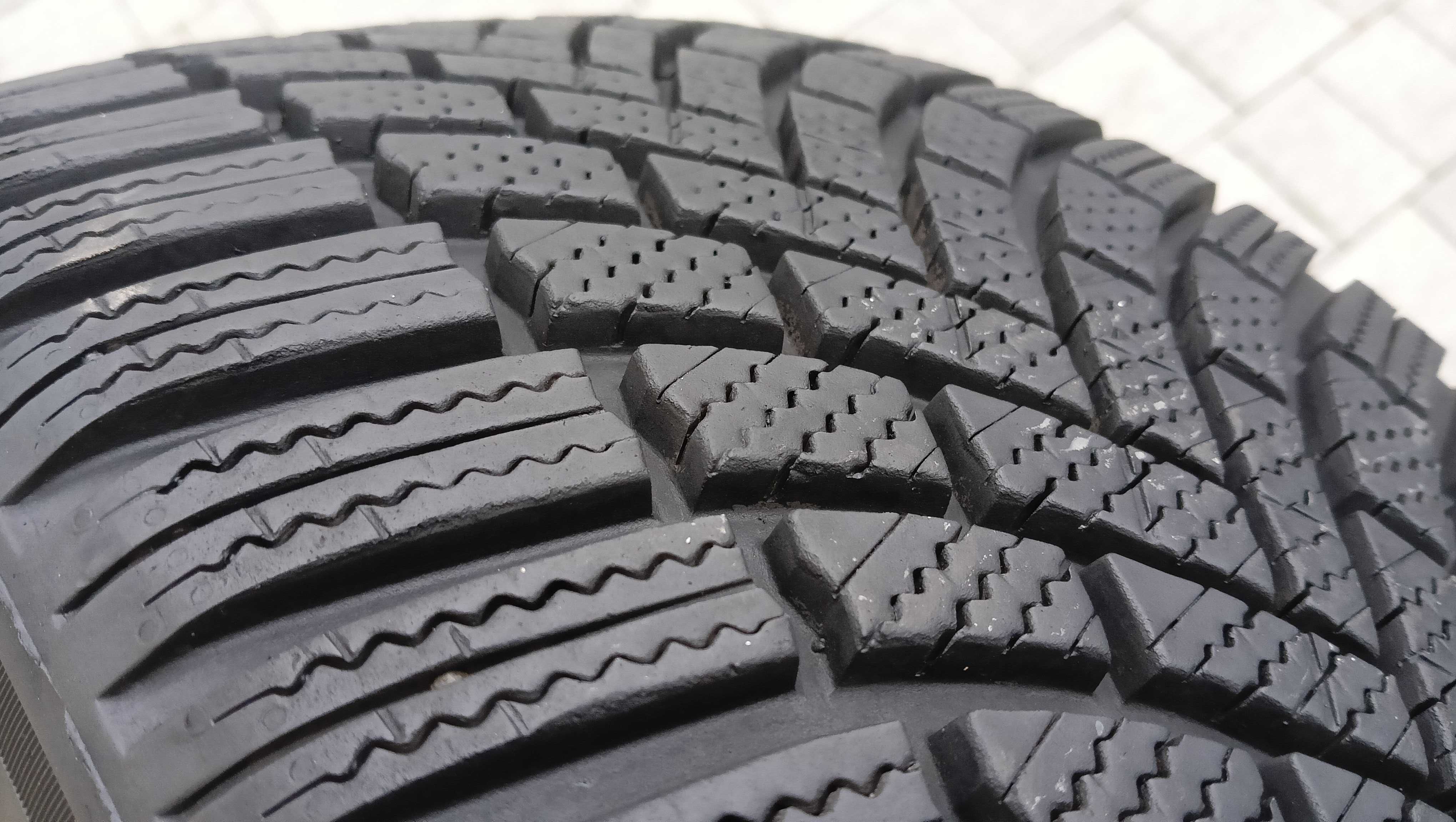 225/40r18  Bridgestone  LM005  , zimowe 18    j,NOWE  ,  -8mm , 2021r