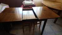 Stół  drewniany lakierowany