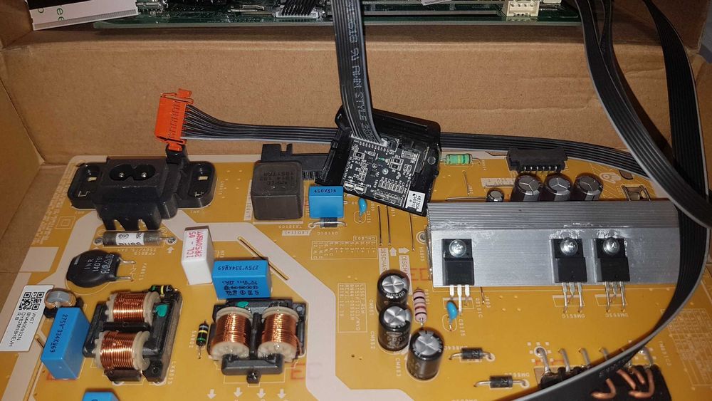 Комплект плат телевизора Samsung UE 55 RU 7179