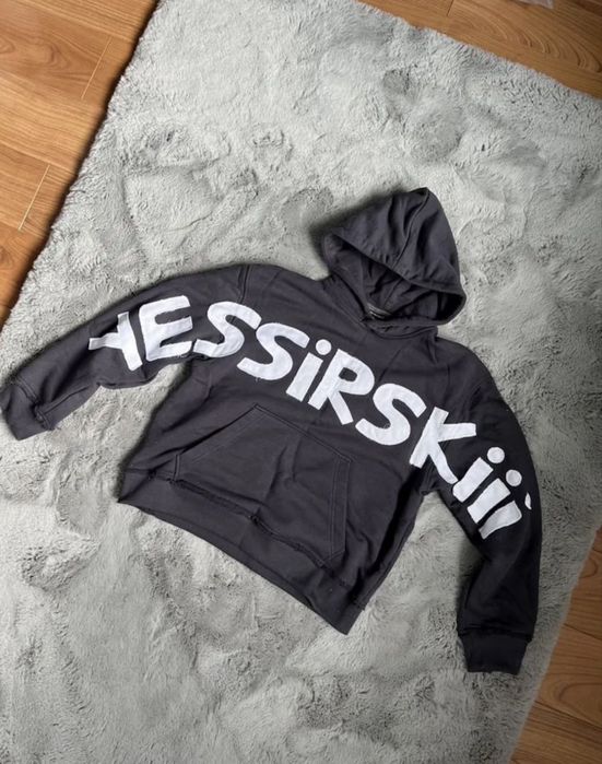 yessirskiii худі та зіп