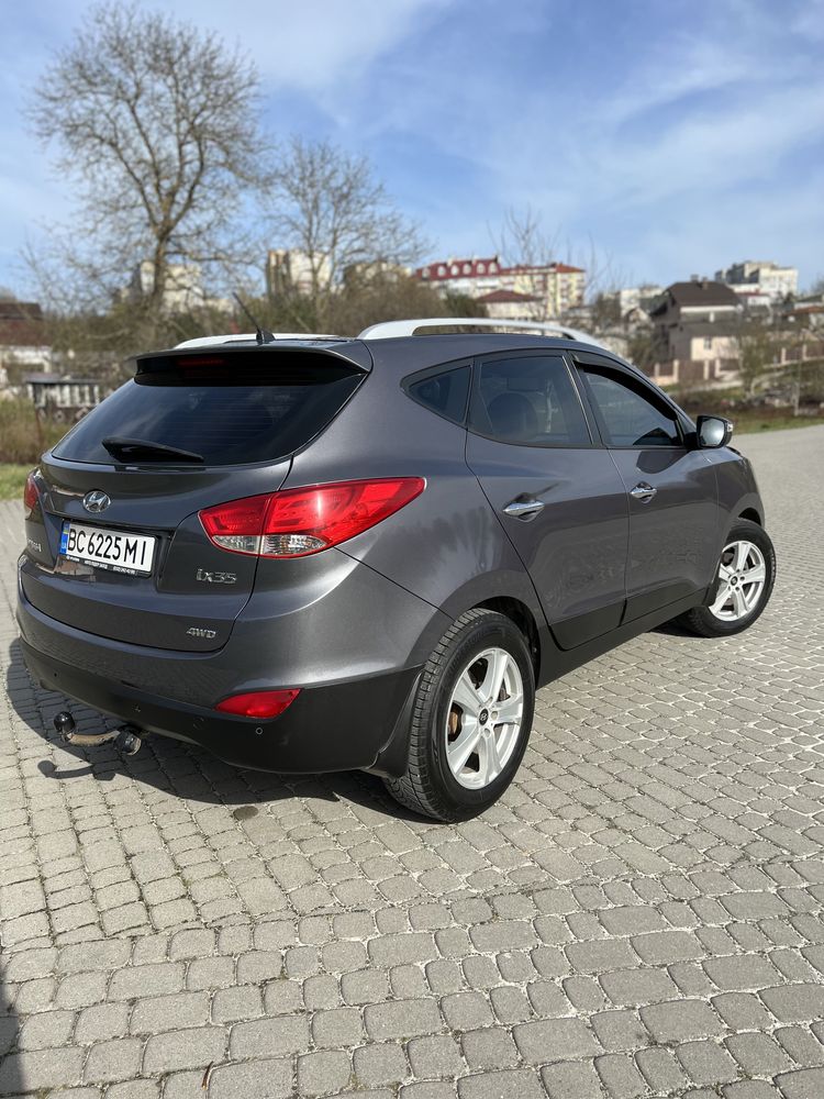 Продам Hyundai IX 35 4WD на Автоматі.Premium комплектація