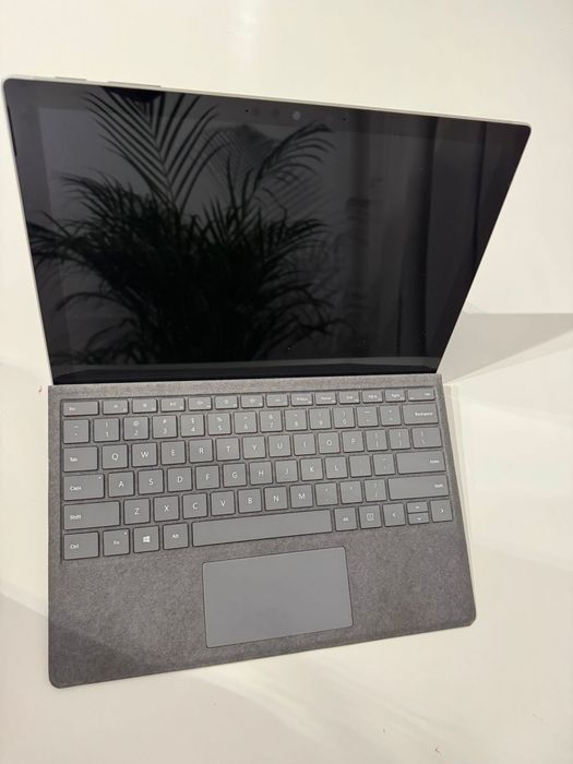 surface pro 7 i7 256 GB/ 16GB + Pen