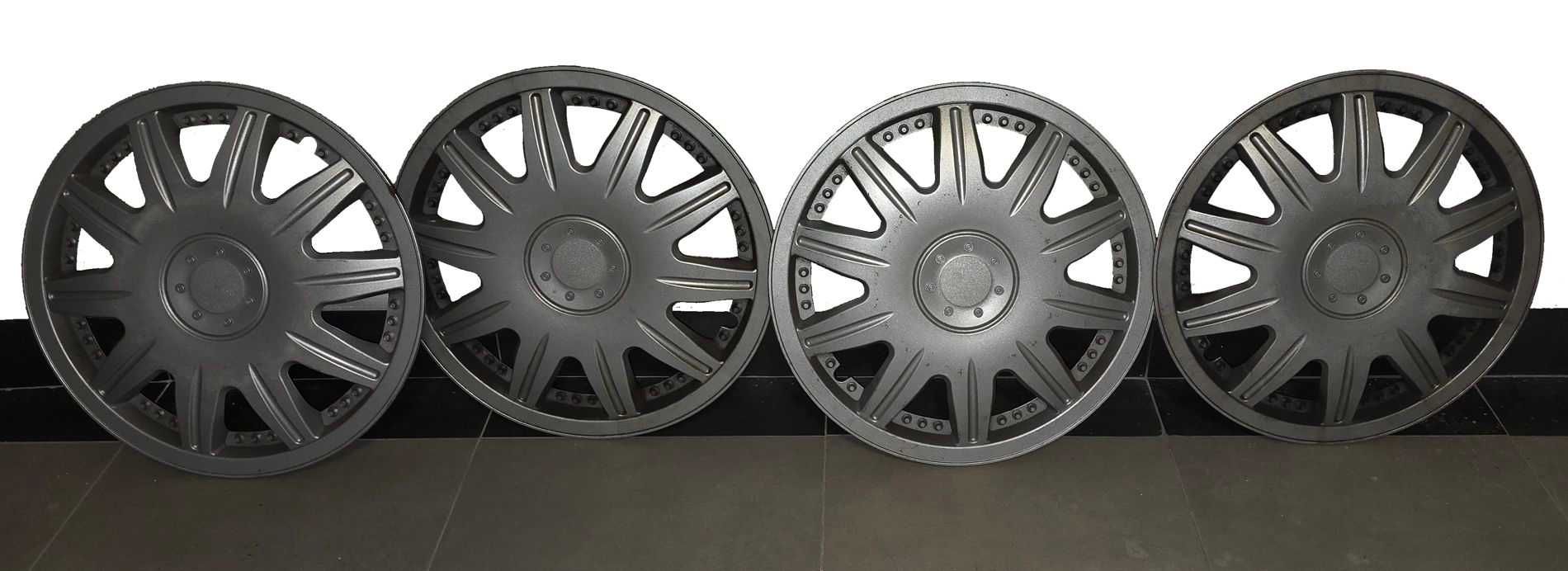 Kołpaki dekle uniwersalne 16" R16 4szt komplet