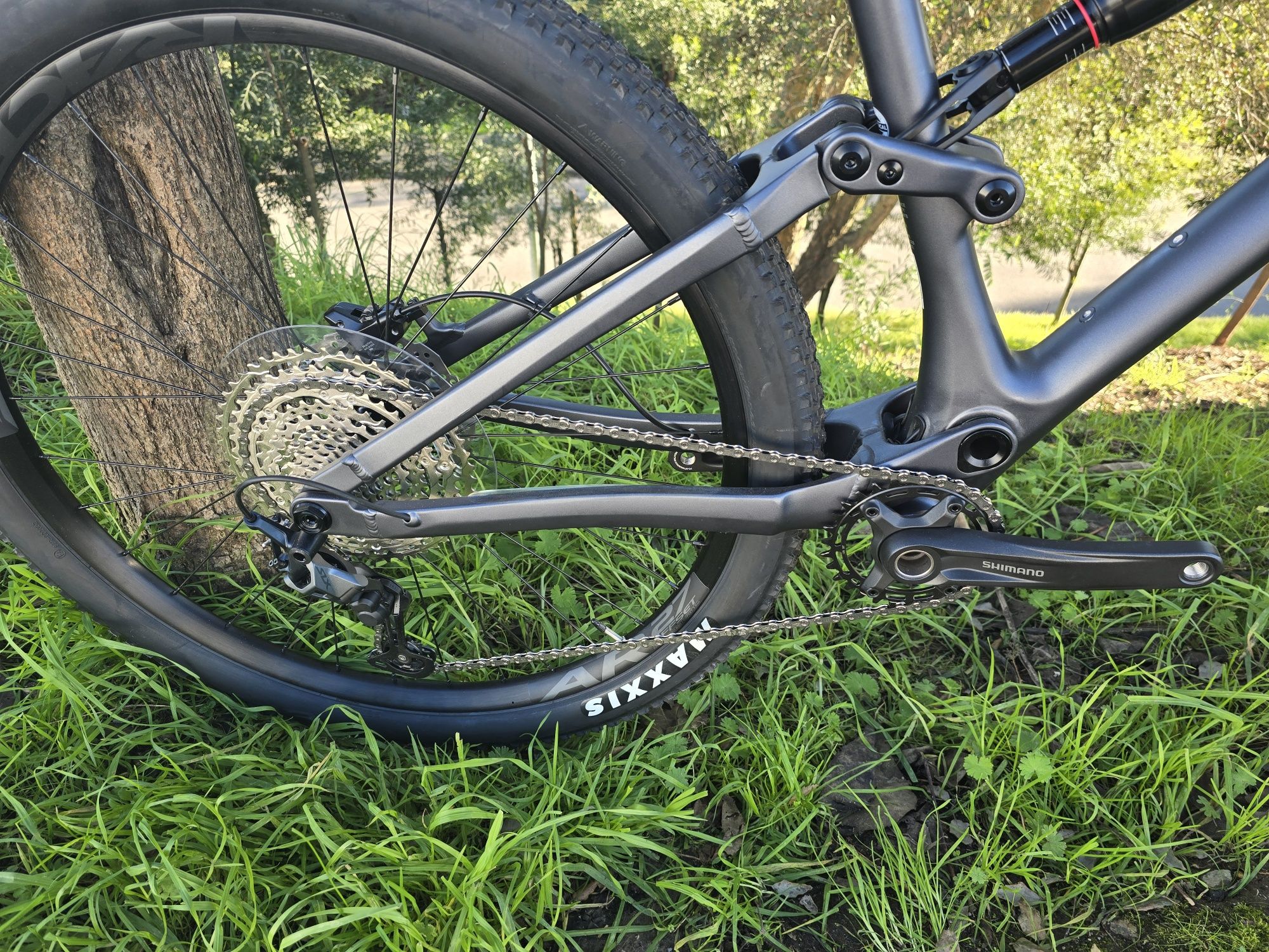 Bh de carbono  nova de exposicao 12x1v m