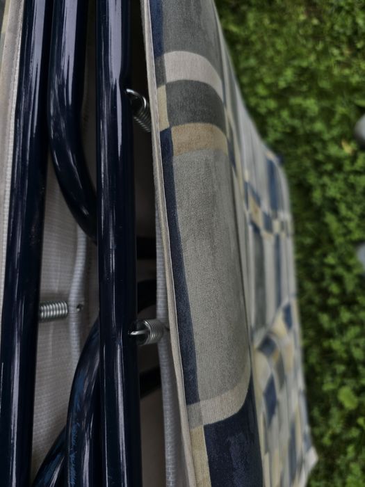 Łóżko polowe turystyczne z miękkim i wygodnym materacem regulowany zag