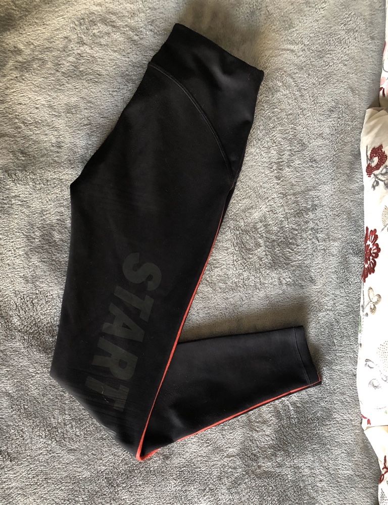 Legginsy sportowe Bershka