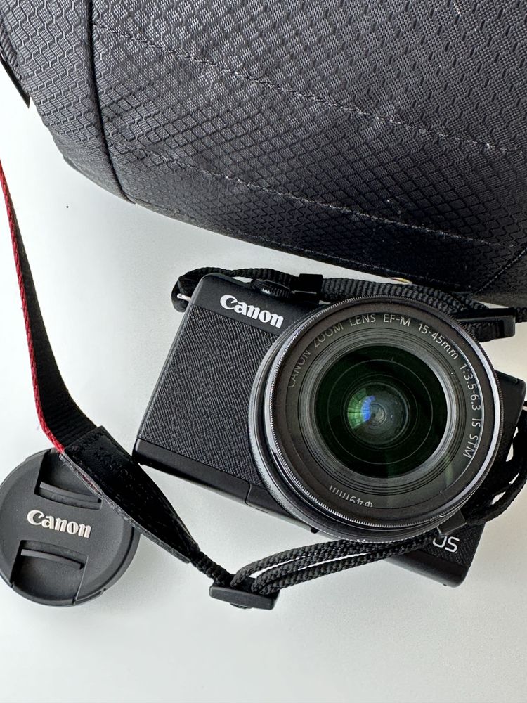 Фотоапарат, відеокамера Canon eos M200