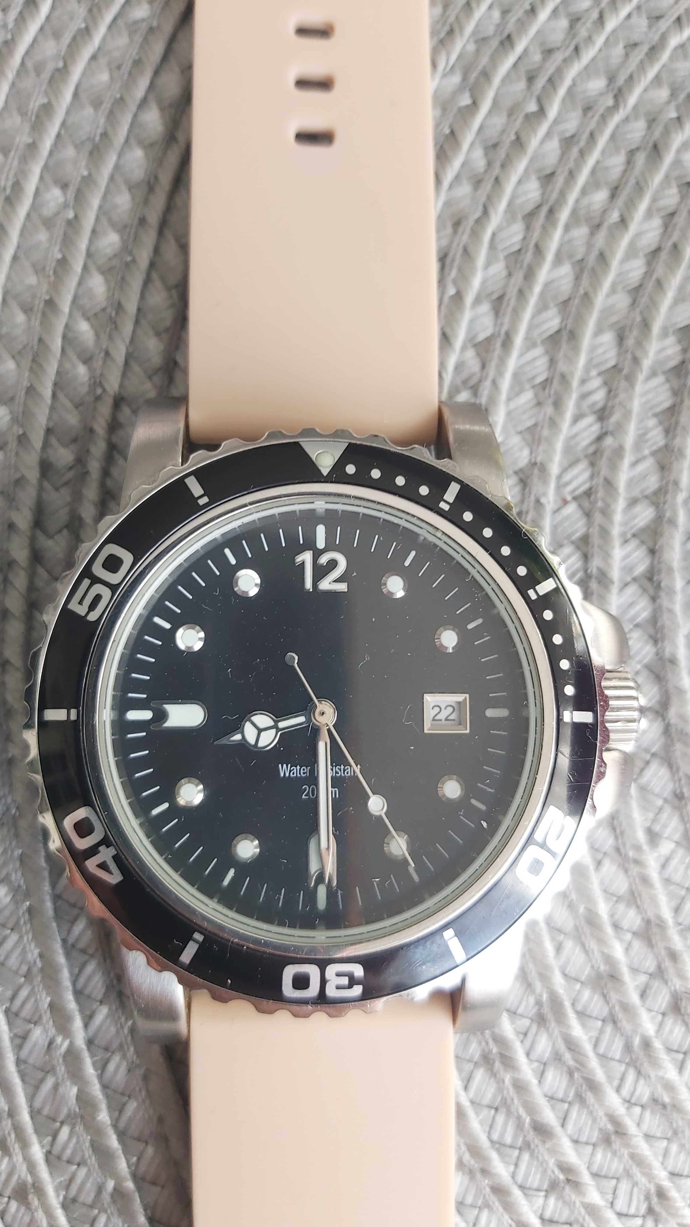 Zegarek water resistant 20ATM