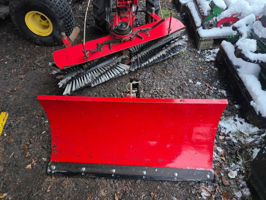 Traktorek Dzik Pług ISEKI SA360F zamiatarka kubota odśnieżanie Honda