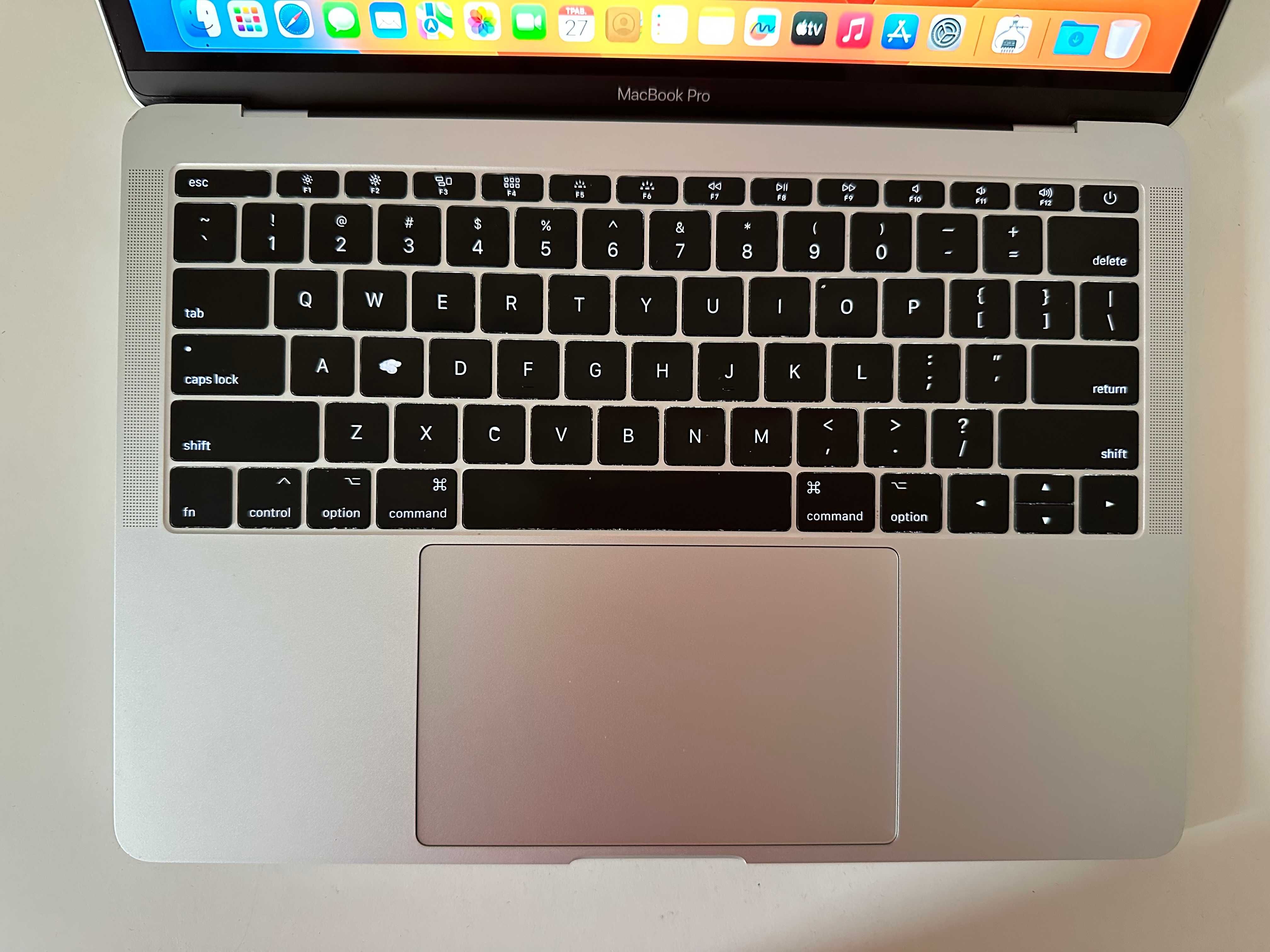 Ноутбук Apple MacBook Pro 13" 2017, A1708 RAM 8Gb SSD 128Gb
